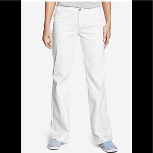 NWT Eddie Bauer curvy trouser white jeans size 10